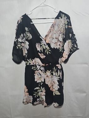 Floral Romper Size Large
